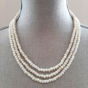 💞 Host Pickv💞 Vintage Triple Strand Beaded Necklace